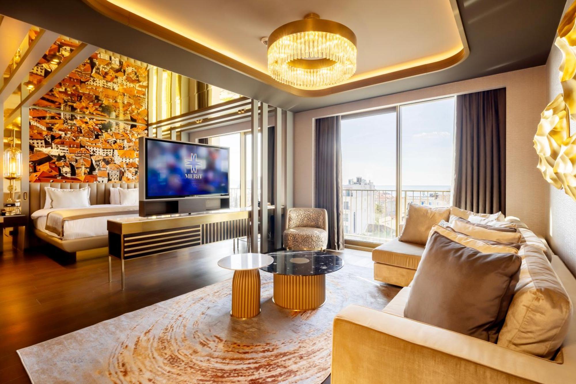 Hotel Merit Starlit & Residences 5*