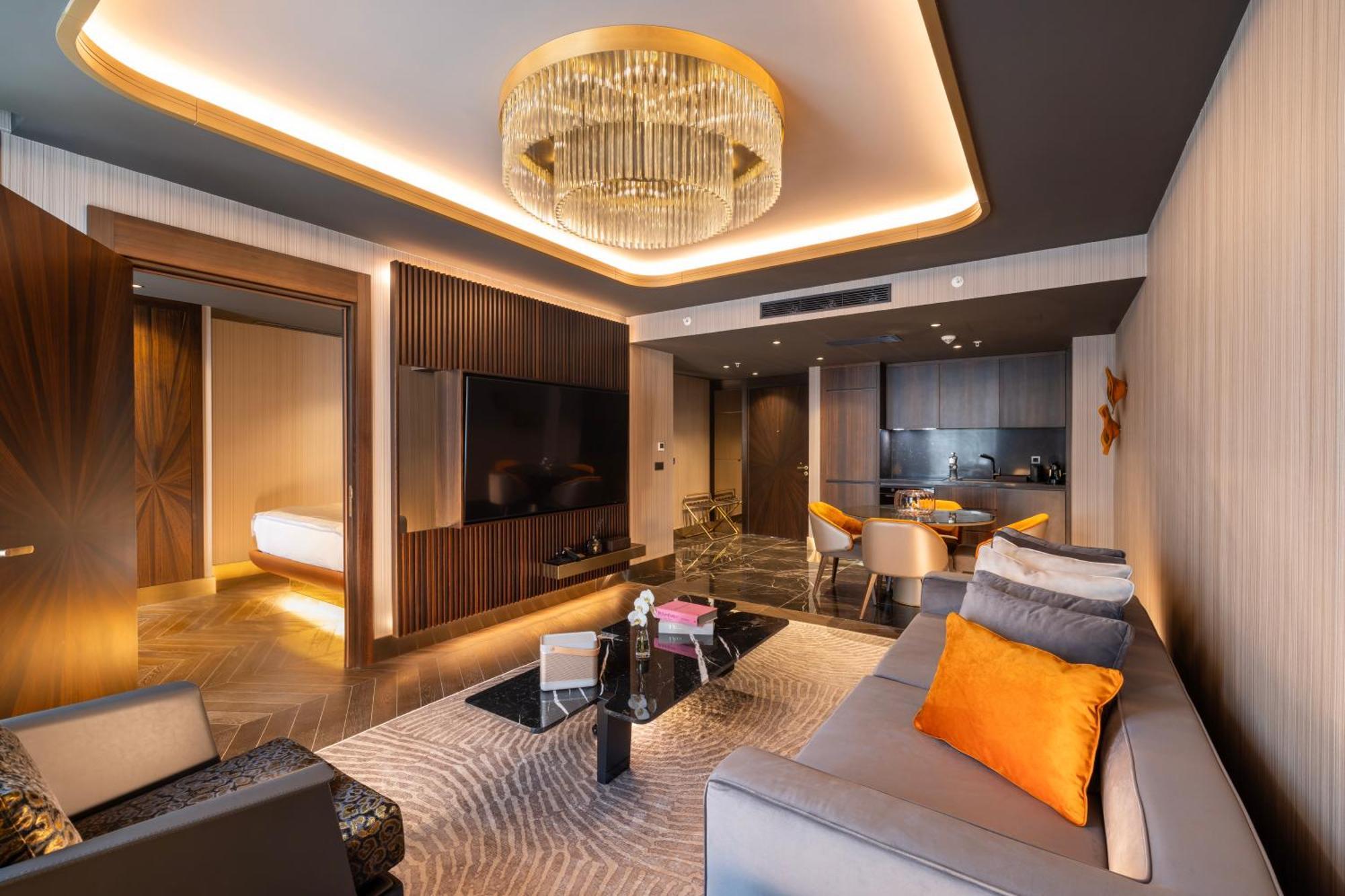 Merit Starlit & Residences Hotel
